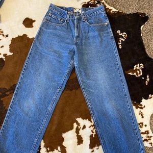 Vintage 569 Levi’s mom jeans